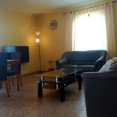 Apartments Angela Zbandaj Экстерьер фото
