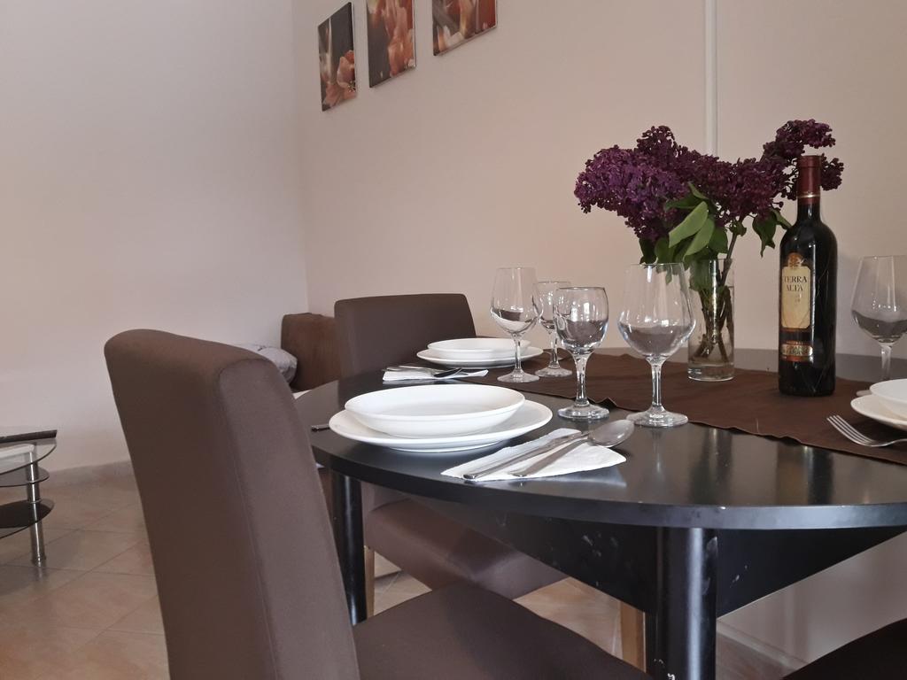Apartments Angela Zbandaj Экстерьер фото